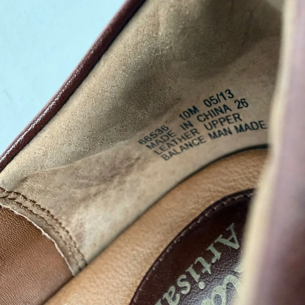 Clarks‎ Artisan Womens Brown Leather Wedge Loafers Round Toe Shoes 10M 66536